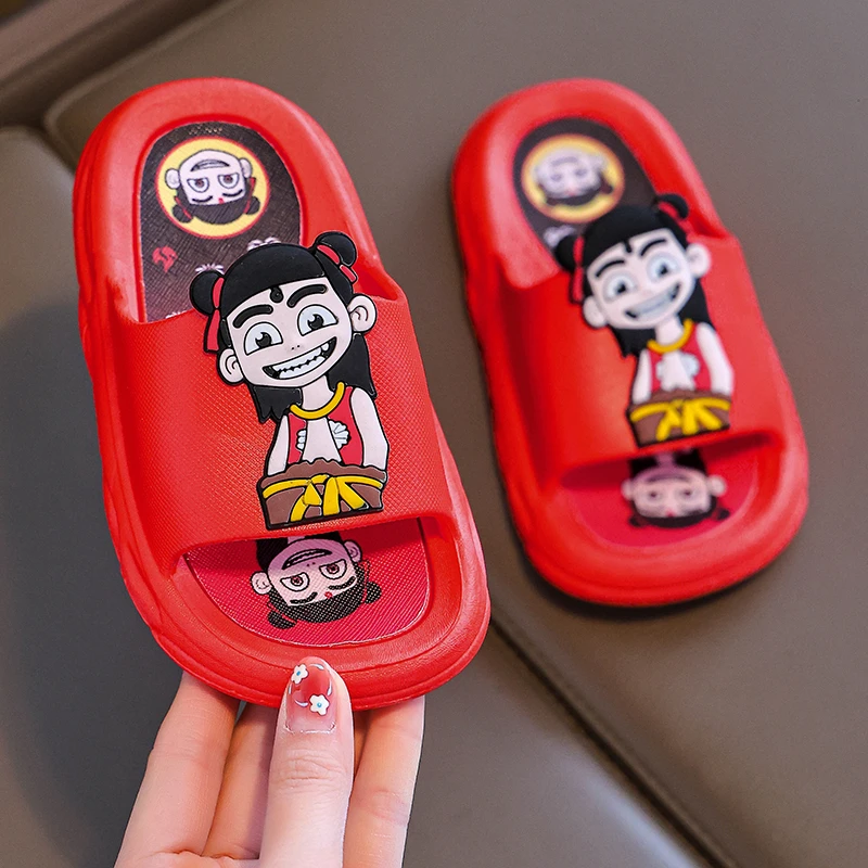 卡通哪吒儿童拖鞋外穿男童2025新款室内居家防滑软底女孩子凉拖鞋