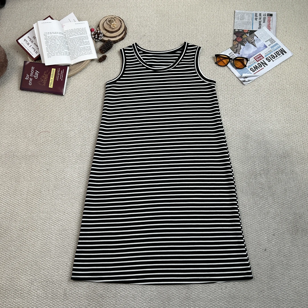 【蟹蟹推荐】2025春季新款休闲条纹背心裙连衣裙9526