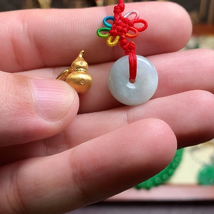 翡翠18K金镶嵌颈饰天然缅甸A货翡翠