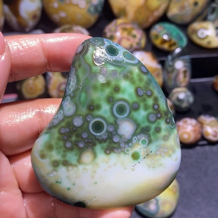 玛瑙/玉髓未镶嵌珠宝半成品17