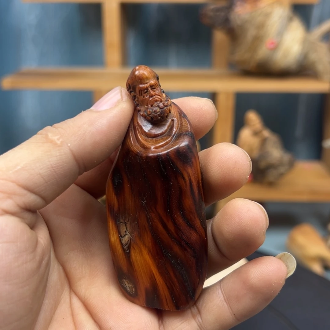 木晴***爷崖柏木摆件手把件