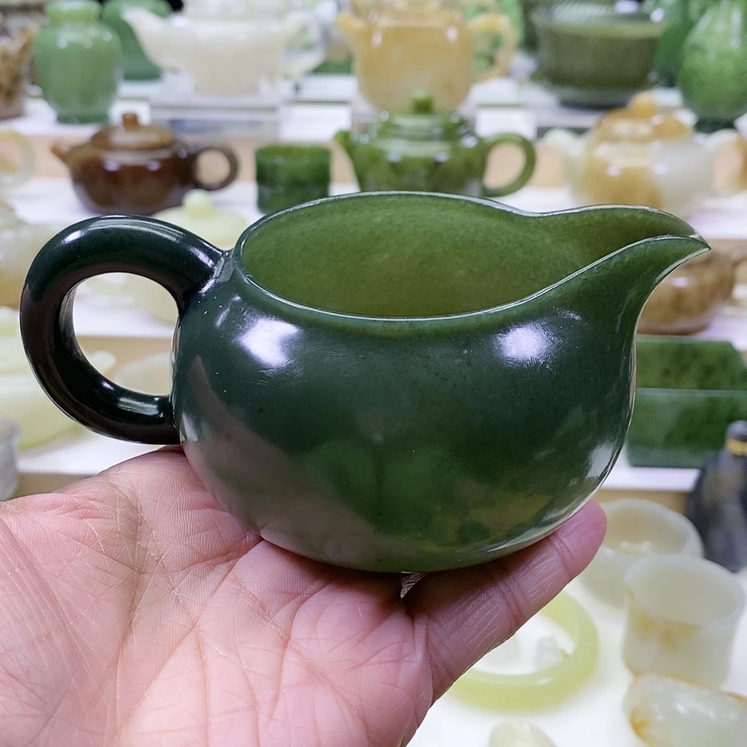 和田玉茶杯未镶嵌