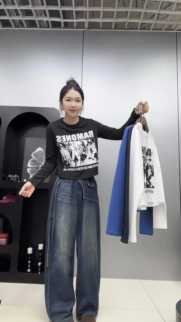 欧洲站秋季新款时尚圆领长袖宽松显瘦百搭休闲印花打底衫女T恤潮