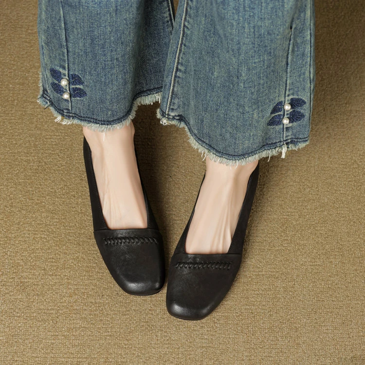 复古风方头小众设计平底妈妈鞋春秋中老年女鞋软皮轻便舒适女通勤