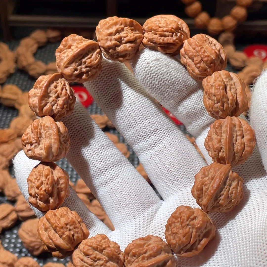 D***帥文玩核桃手串嵩山蛤蟆头肌肉