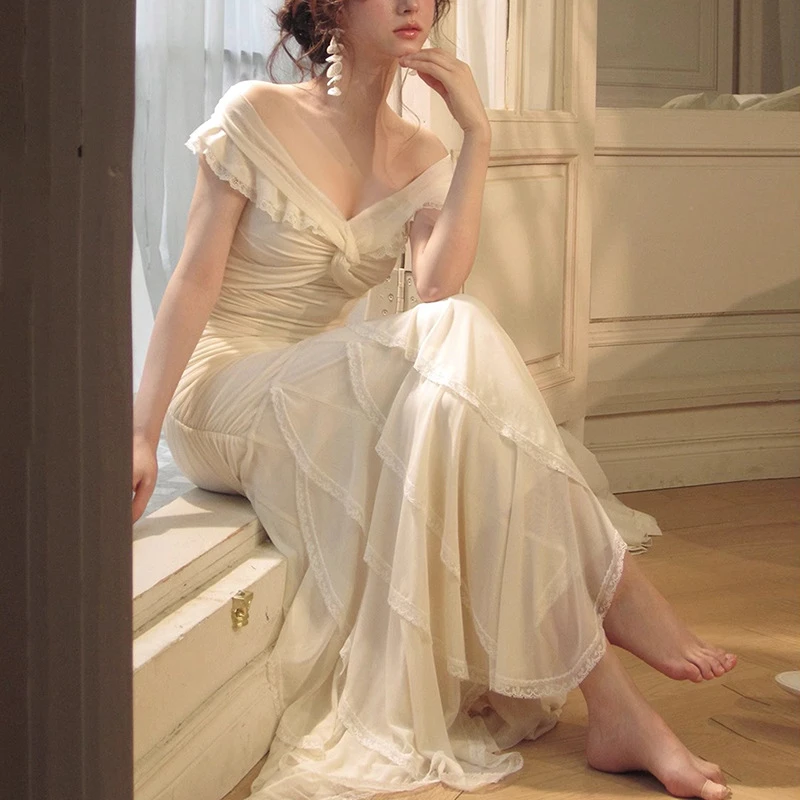 现货【白开水】法式露肩不规则连衣裙网纱弹力花边裙长短版