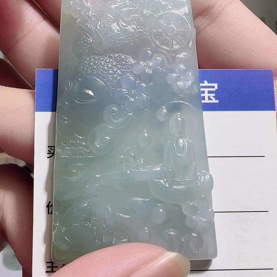 翡翠未镶嵌颈饰一念之间