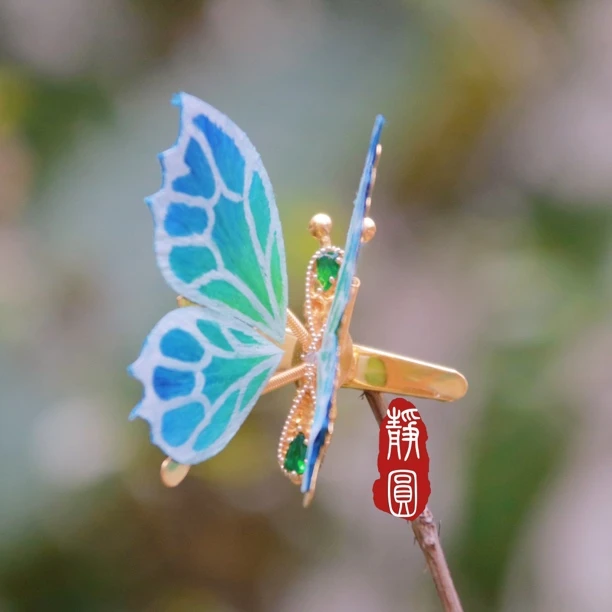 手绘灵动蝴蝶边夹