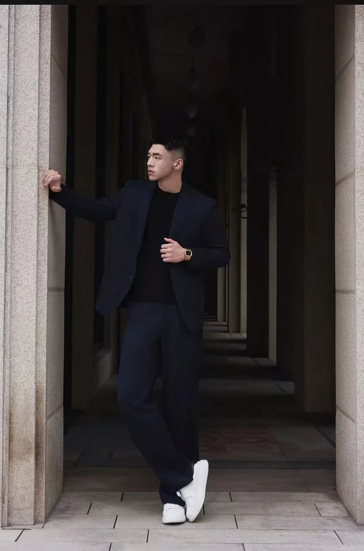 秋冬新品时尚潮牌半拉链商务休闲衣