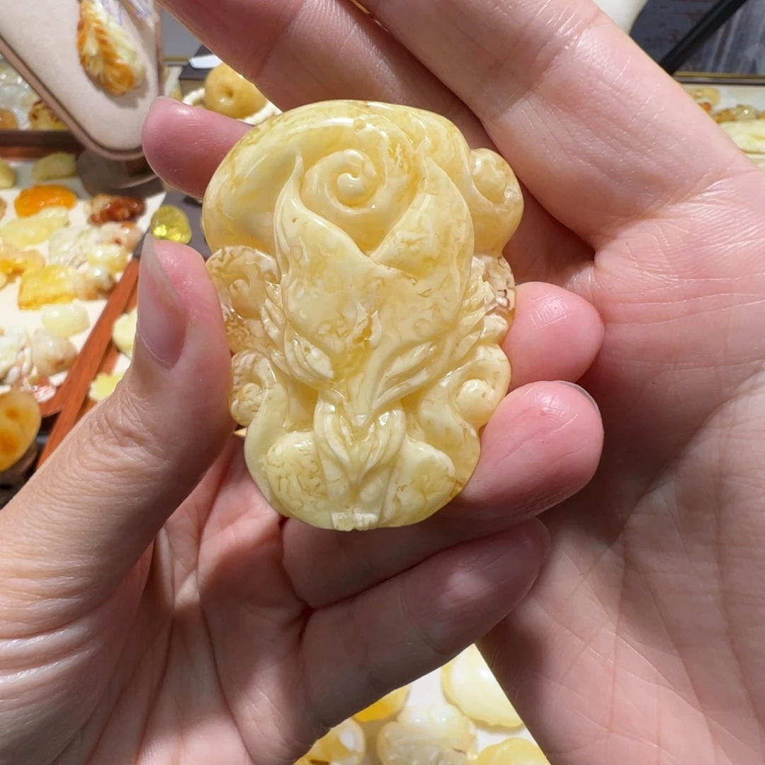 琥珀未镶嵌裸石蜜蜡