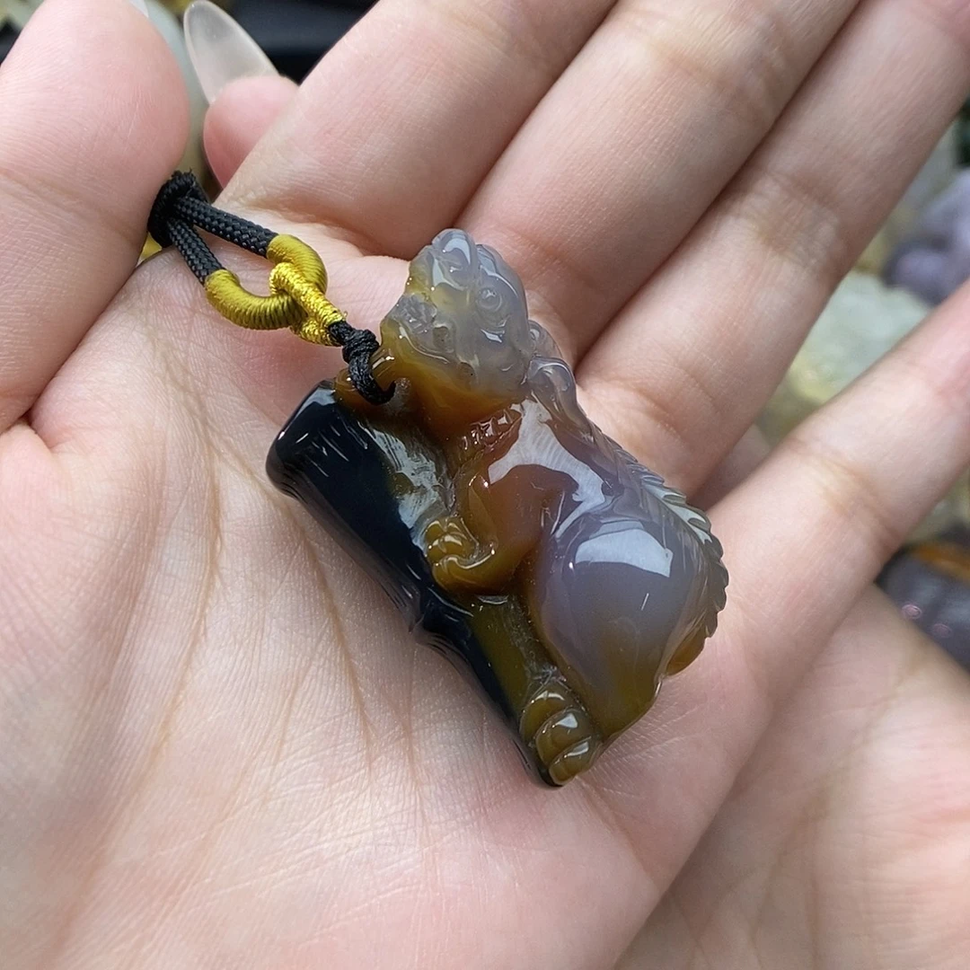 玛瑙/玉髓未镶嵌颈饰