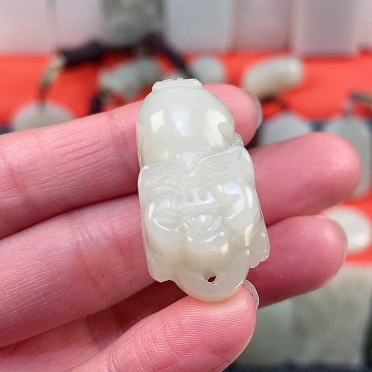 【闪购商品】颈饰未镶嵌和田玉