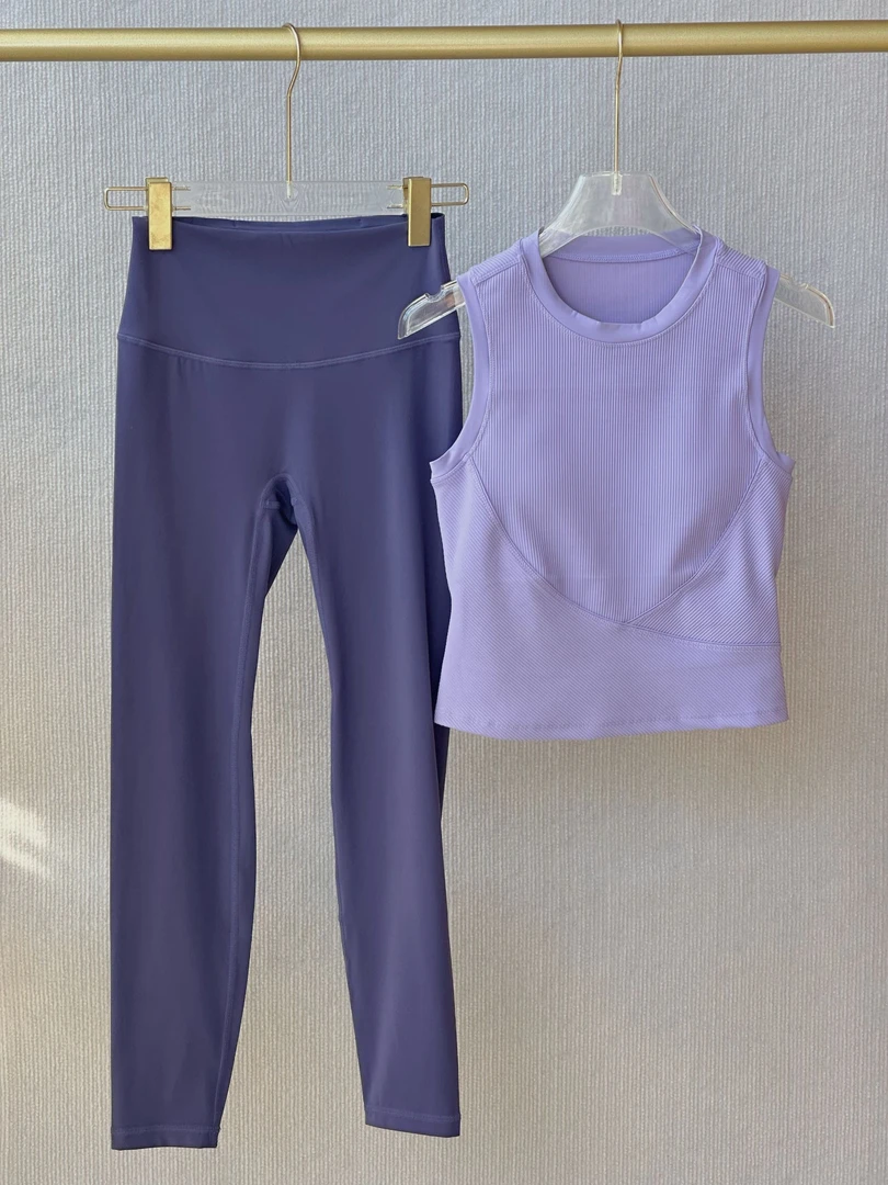 带胸垫无袖运动背心无尴尬线裸感瑜伽裤套装健身服瑜伽服穿搭女