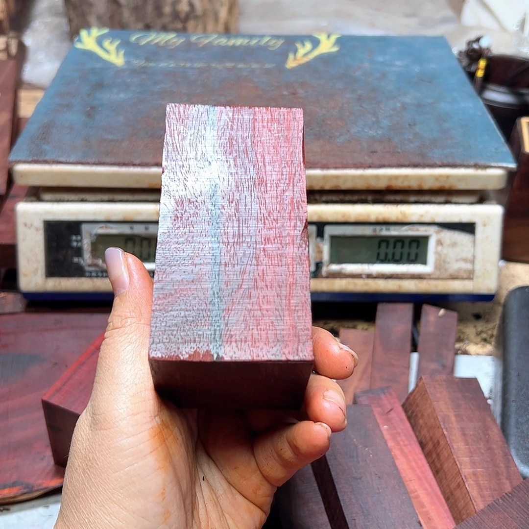 天***空檀香紫檀（小叶紫檀）