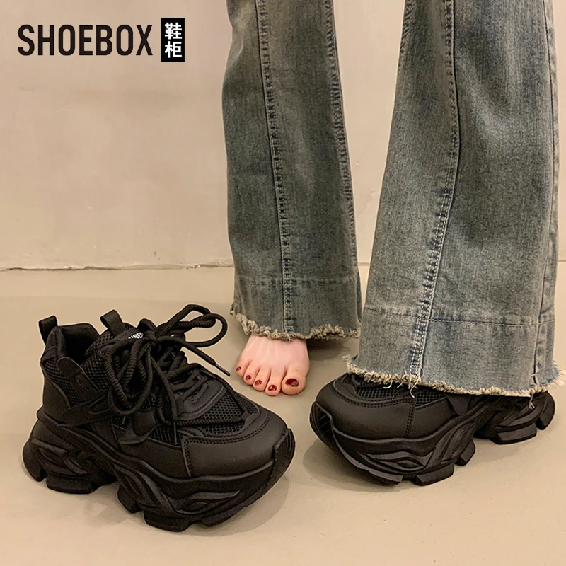达芙妮集团老爹鞋女2025新款秋季厚底内增高运动鞋黑色休闲女鞋