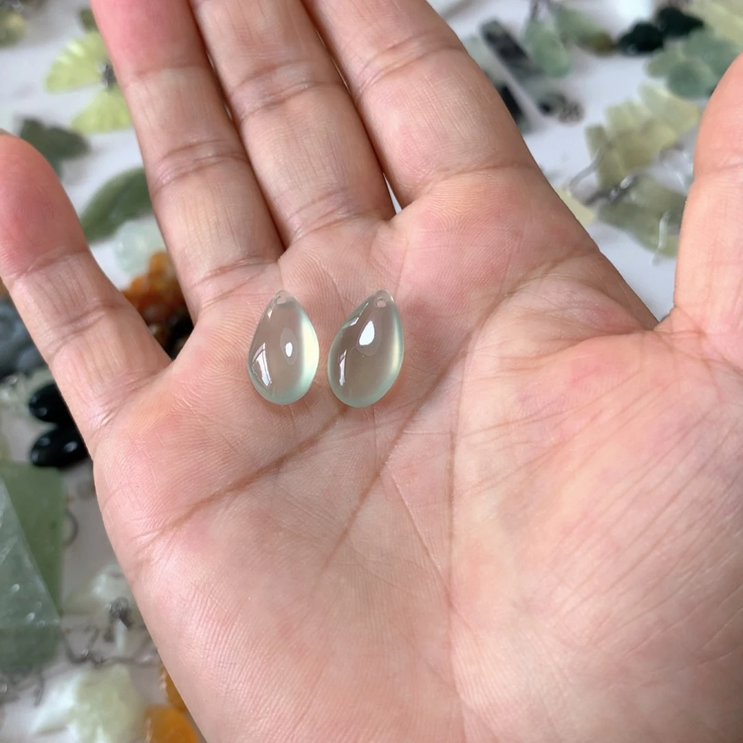 木***1蛇纹石玉未镶嵌耳环