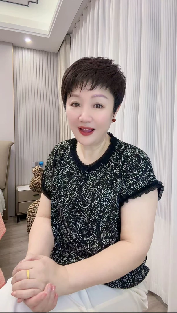 【于姐】夏款无袖花边拼接衬衣