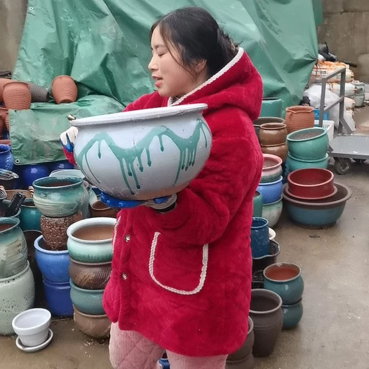 红陶口30高18瑕疵
