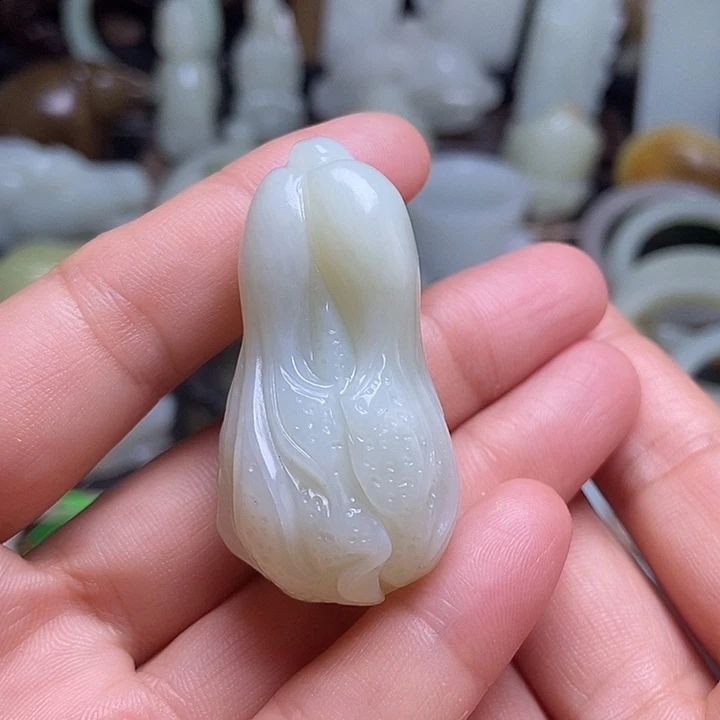 和田玉未镶嵌吊坠(不含链)
