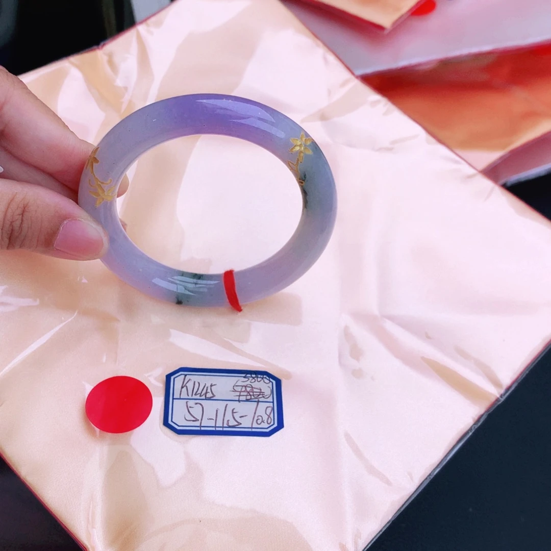 翡翠手镯未镶嵌缅甸翡翠