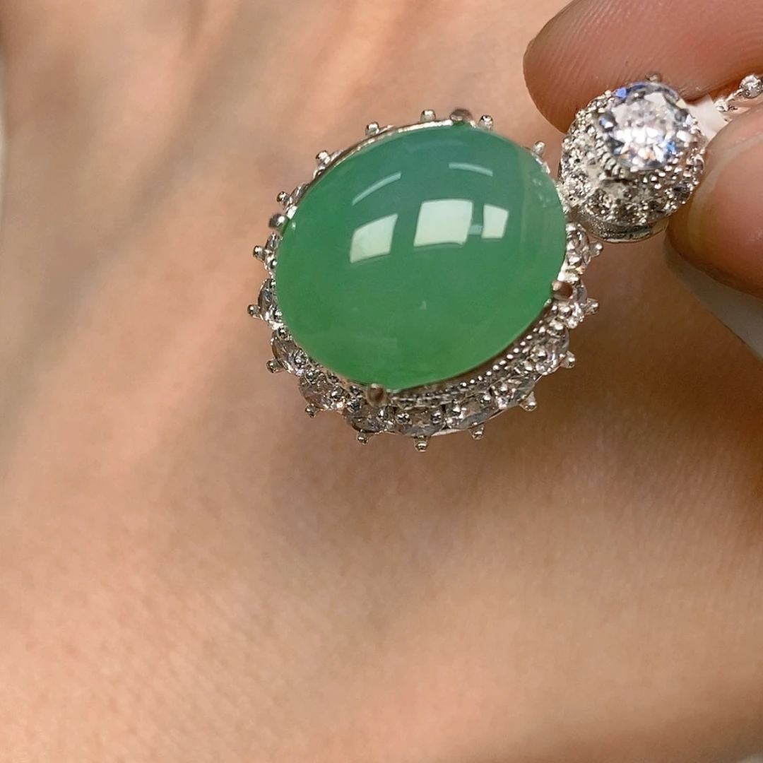 翡翠戒指未镶嵌翡翠