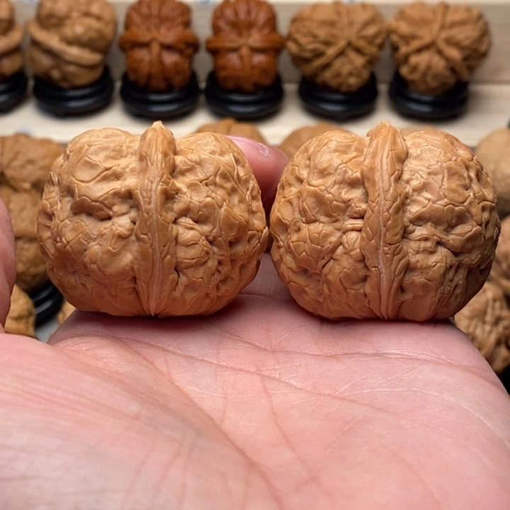 高***瑞把件文玩核桃………………………………