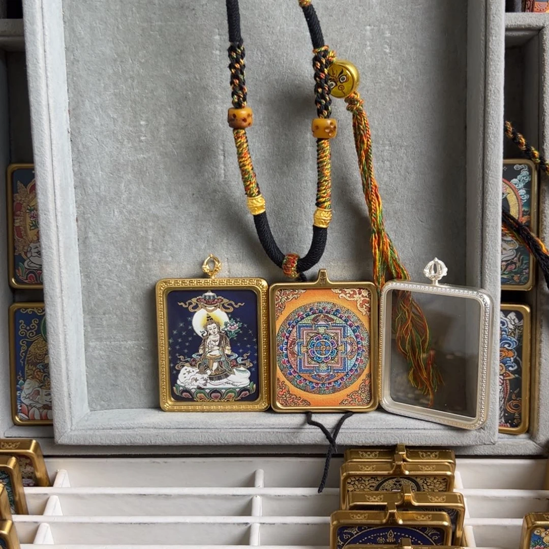 吊坠杨***人双面铜壳双面铜壳