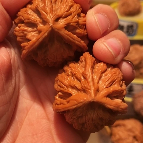 吊坠文玩核桃沐***?三楞