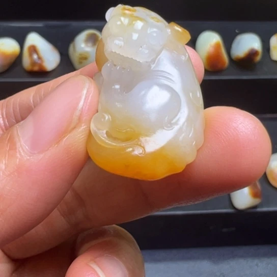 和田玉（子料）未镶嵌颈饰
