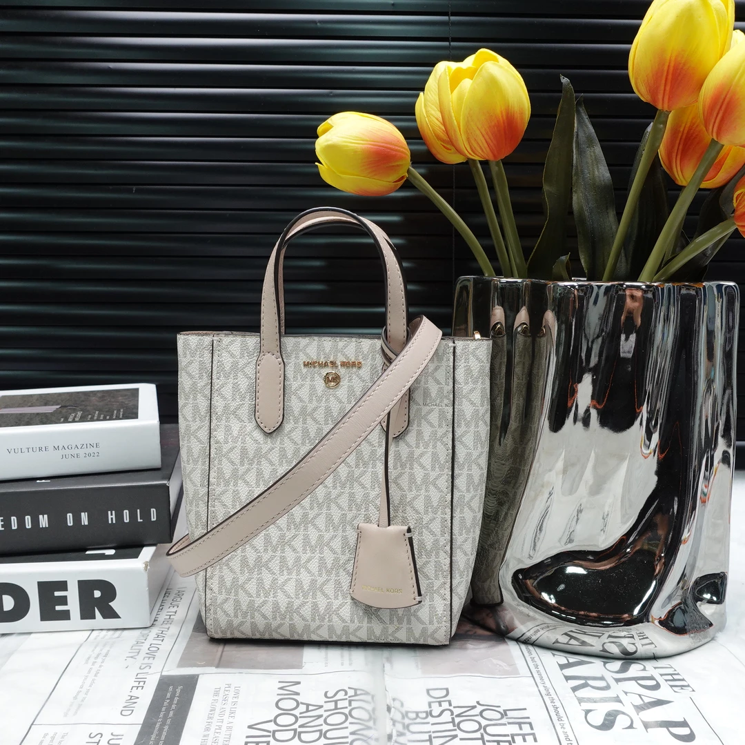 95新 MICHAEL KORS/迈克高仕 单肩包/T10201030