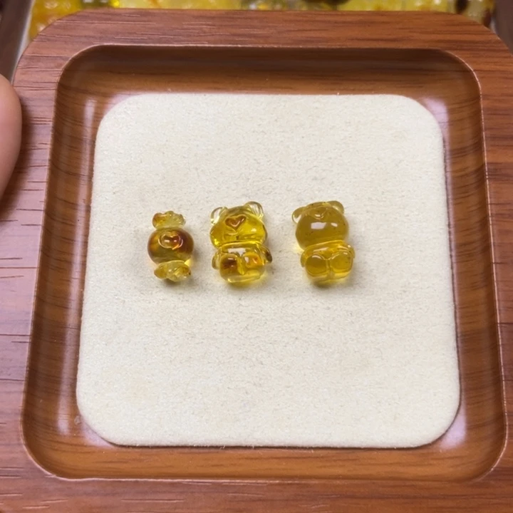 吊坠橄榄核福利小熊糖果