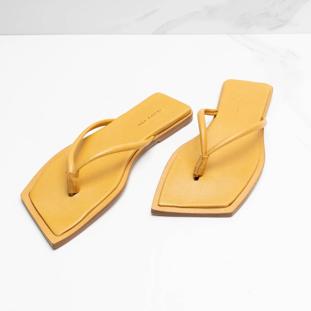 全新未使用/Rejina Pyo女士人字拖鞋RPGS00010