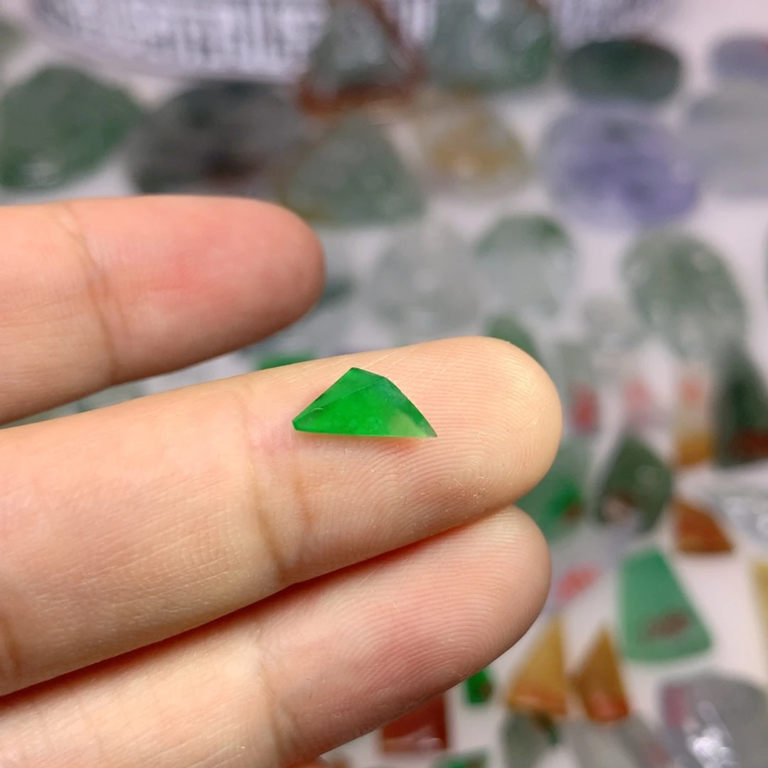 定制翡翠未镶嵌天然翡翠定制