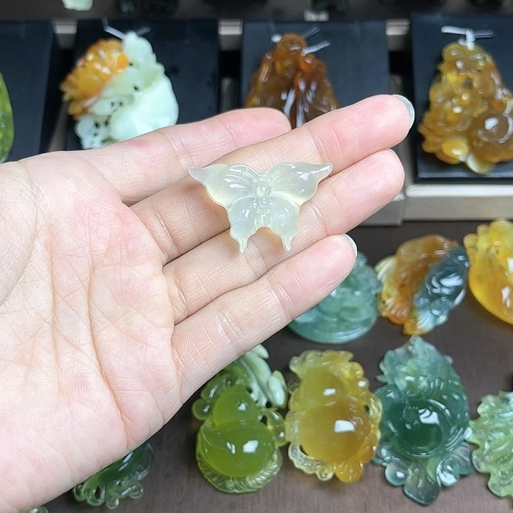 蛇纹石玉颈饰未镶嵌阿**