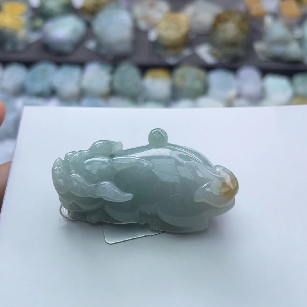 翡翠颈饰未镶嵌貔貅