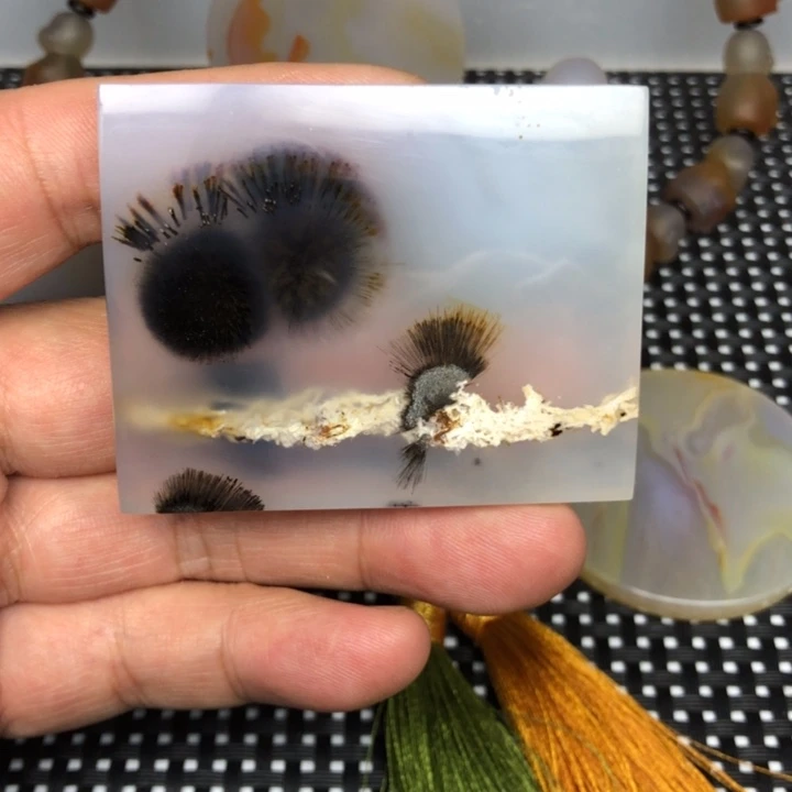 玛瑙/玉髓合金颈饰