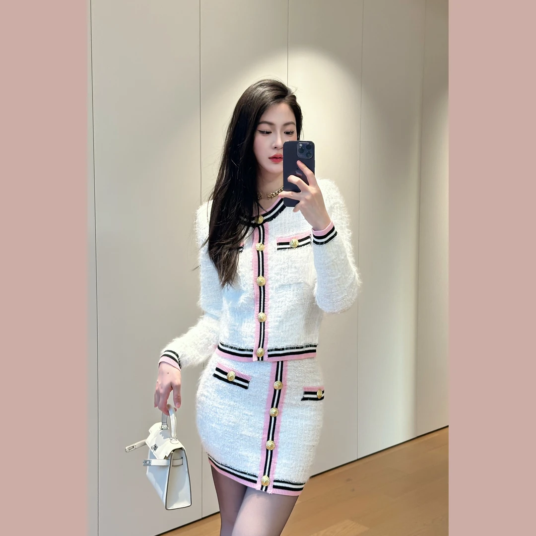 【苗苗专属】2025秋冬新款小香风轻奢显瘦圆领开衫外套+半裙套装女