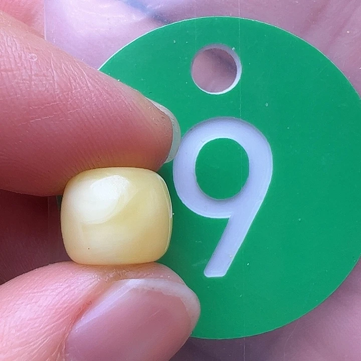 蜜蜡裸石未镶嵌花粉10m m