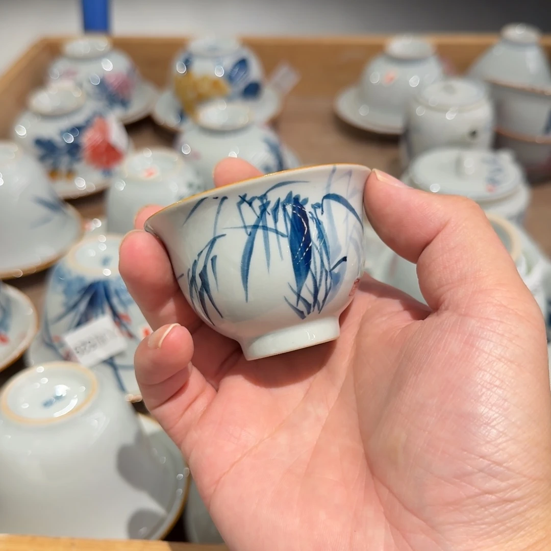 釉下手绘茶具微瑕
