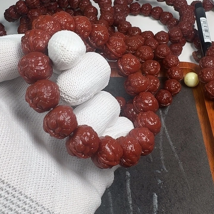 热***人猴头核桃吊坠玉华蝉王