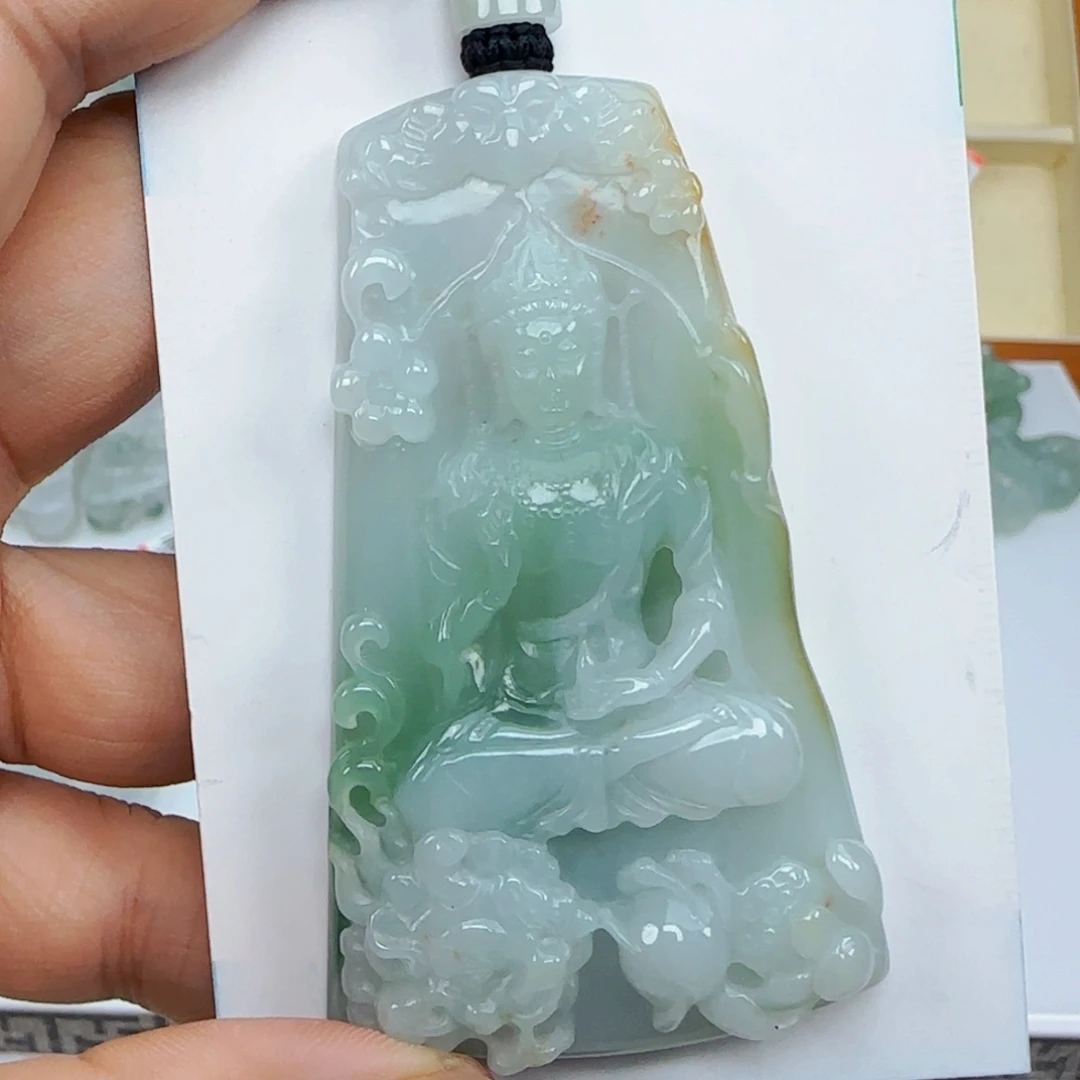 翡翠未镶嵌颈饰