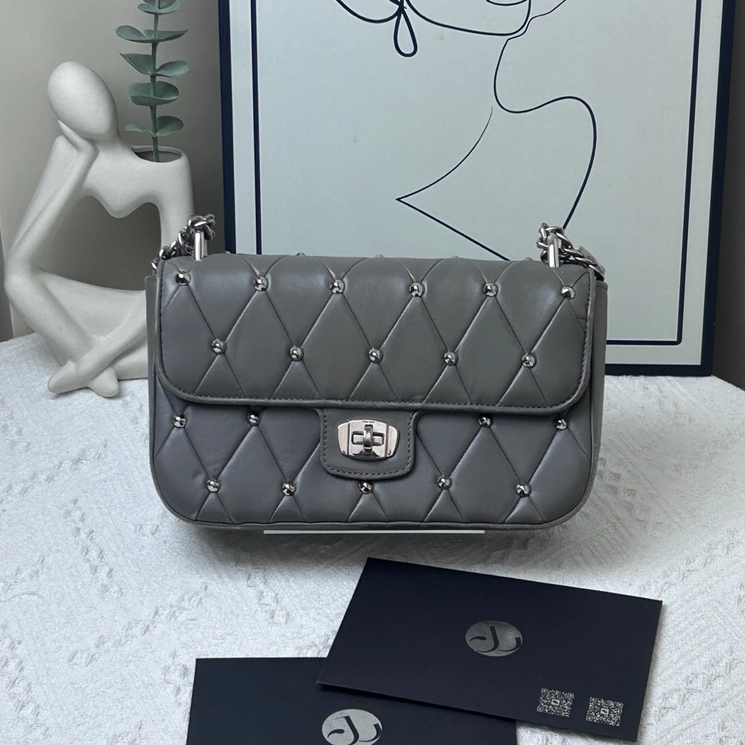 95新 MIU MIU/缪缪 斜挎包/JW8133