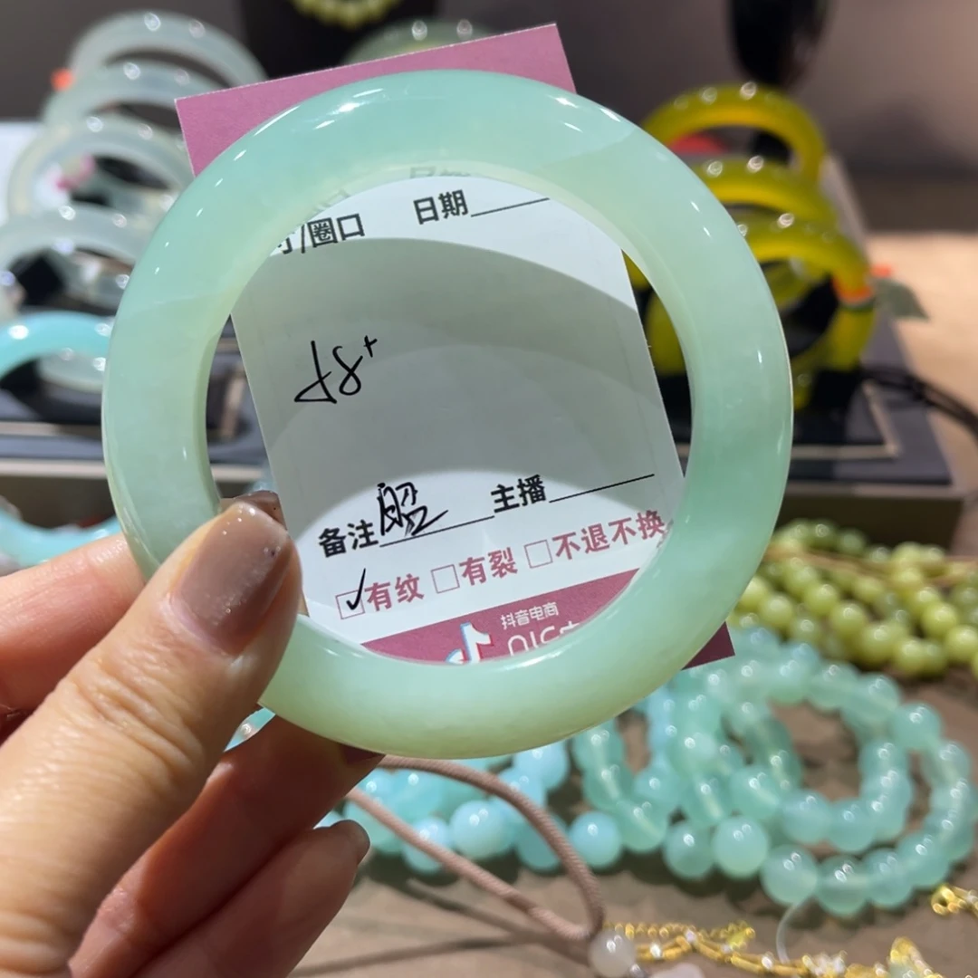 蛇纹石玉手镯未镶嵌昭**愿