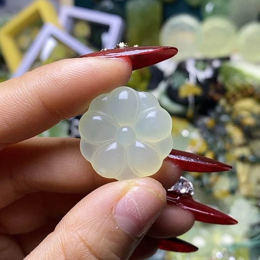 【闪购商品】蛇纹石玉颈饰未镶嵌