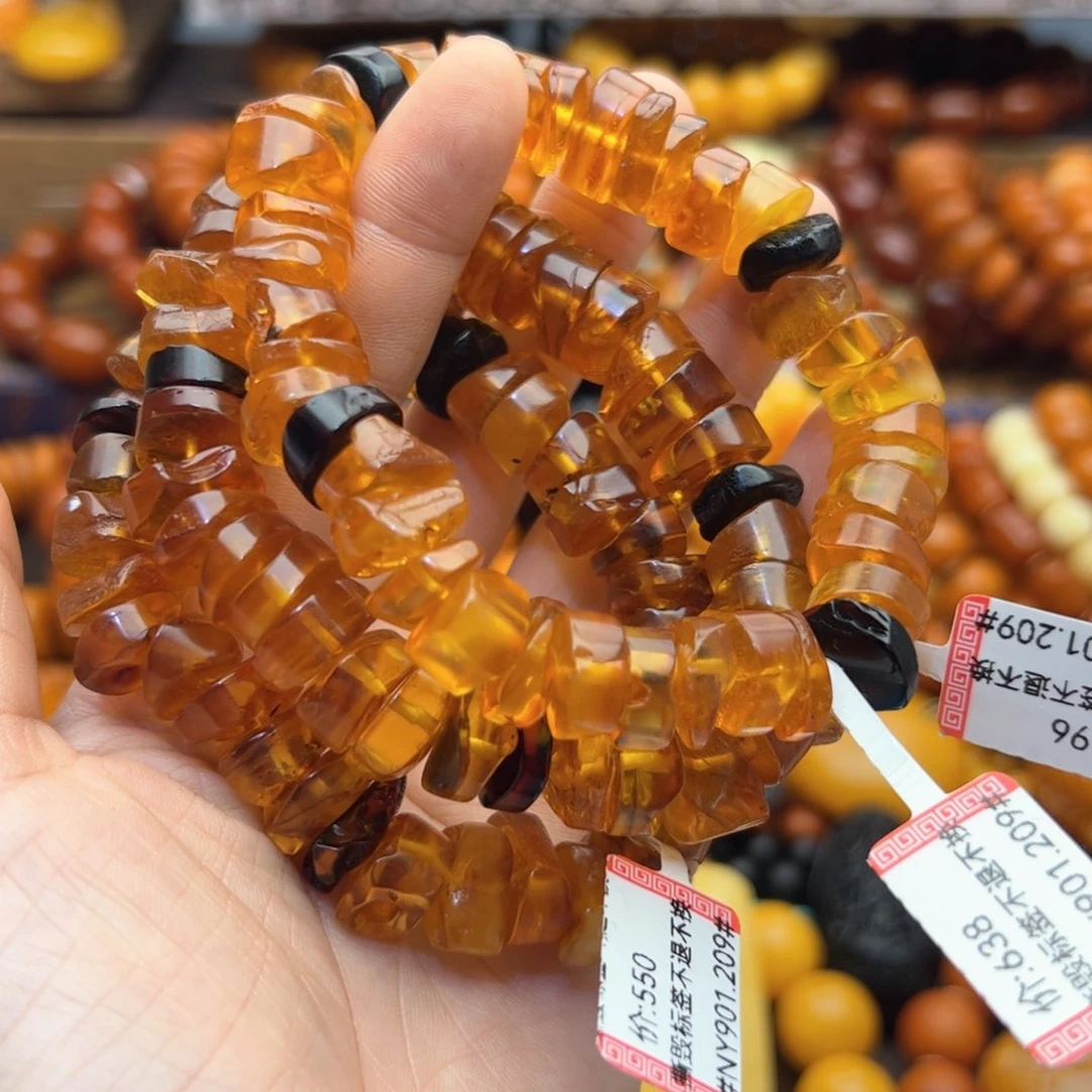 琥珀珠宝奇石未镶嵌多样性发其一