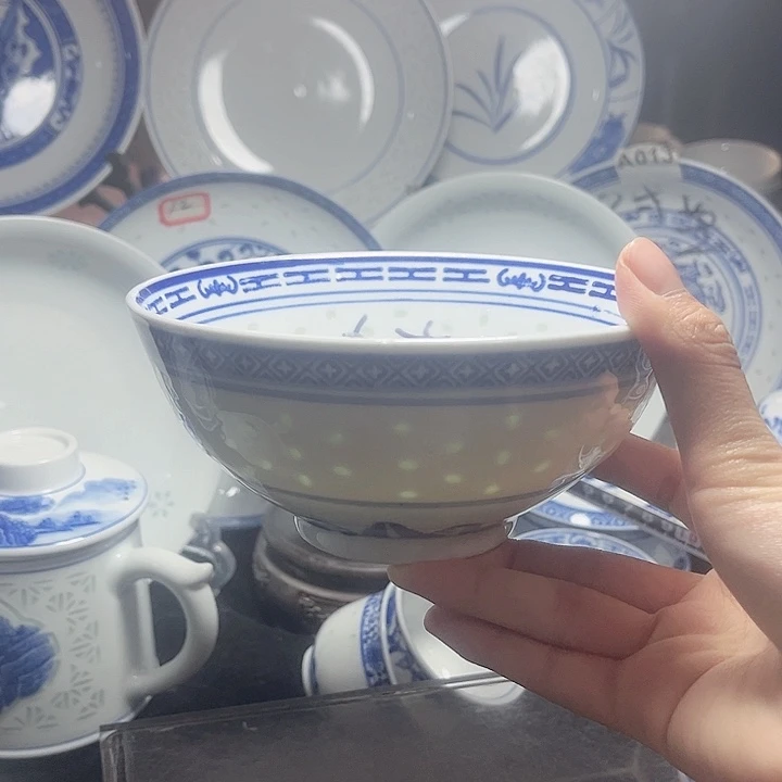 碗青花玲珑六寸龙纹面碗