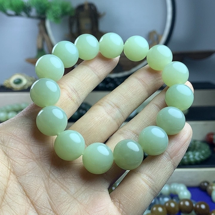 米***宝和田玉未镶嵌手串