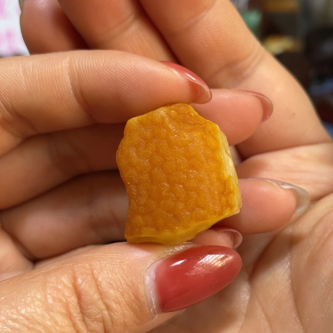 定制琥珀未镶嵌原石