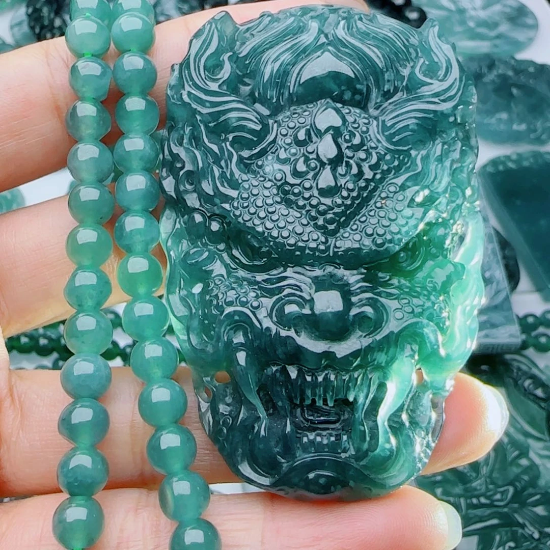 颈饰未镶嵌翡翠多样性发货天然的A货翡翠