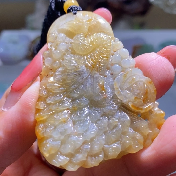 【闪购商品】翡翠未镶嵌颈饰凤凰